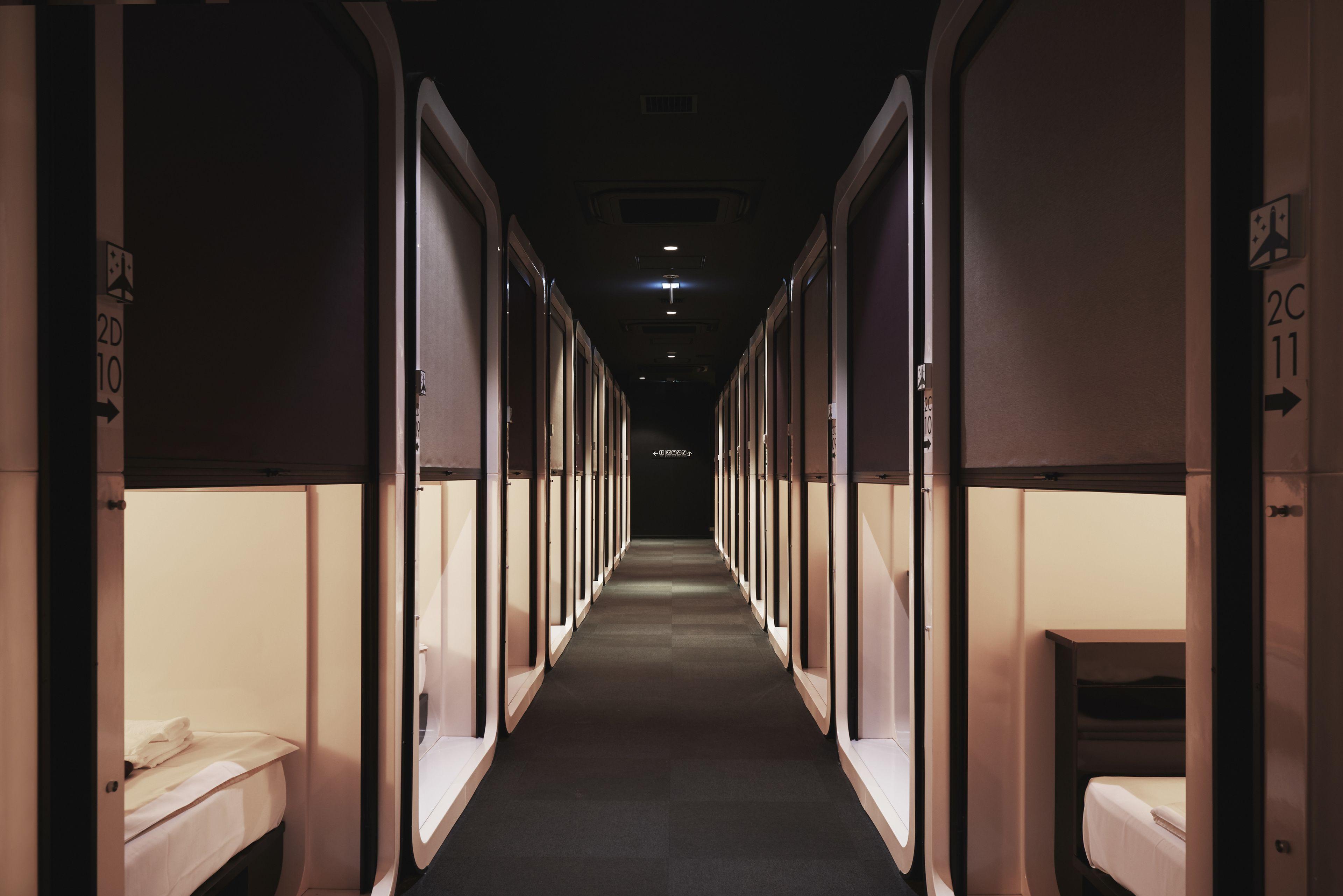 First Cabin Akihabara Showa-Dori - Tokyo — Photos 3